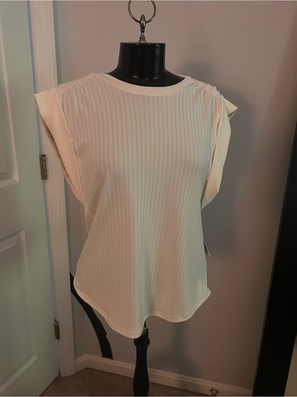 Nine West Cream Ribbed Cap-Sleeve Top